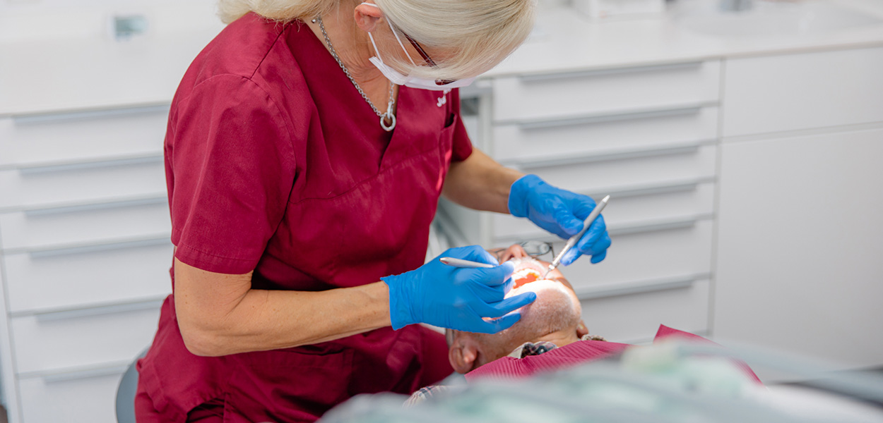 Zahnreinigung in Rheinfelden / Schweizer Grenze, Dentalhygiene